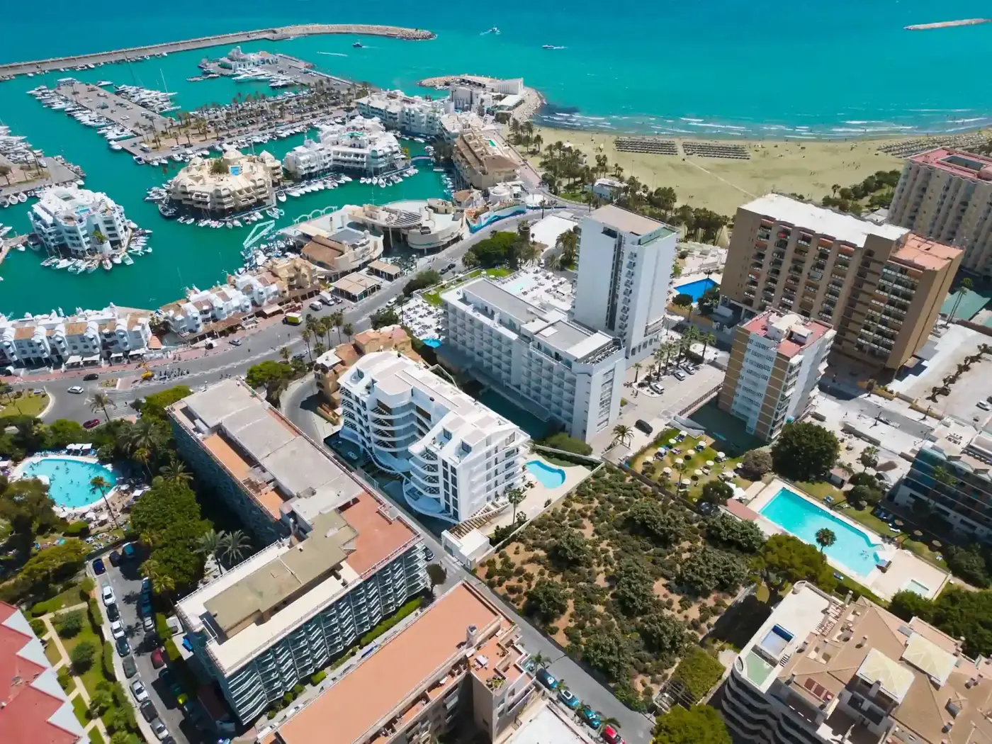 Apartamenty z Widokiem na Morze przy Prestiżowej Marinie w Benalmádenie – 2