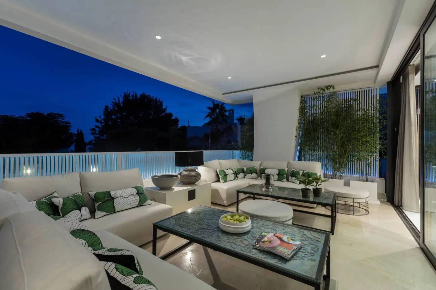 Ekskluzywne Apartamenty i Penthousy z Prywatnymi Tarasami i Widokiem na Morze na Złotej Mili Marbelli — Marbella, Hiszpania (zdjęcie 12 z 21)