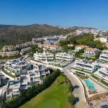 Ekskluzywne Apartamenty z Prywatnymi Basenami i Widokiem na Morze w Cabopino, Marbella — Marbella, Hiszpania (zdjęcie 3 z 7)