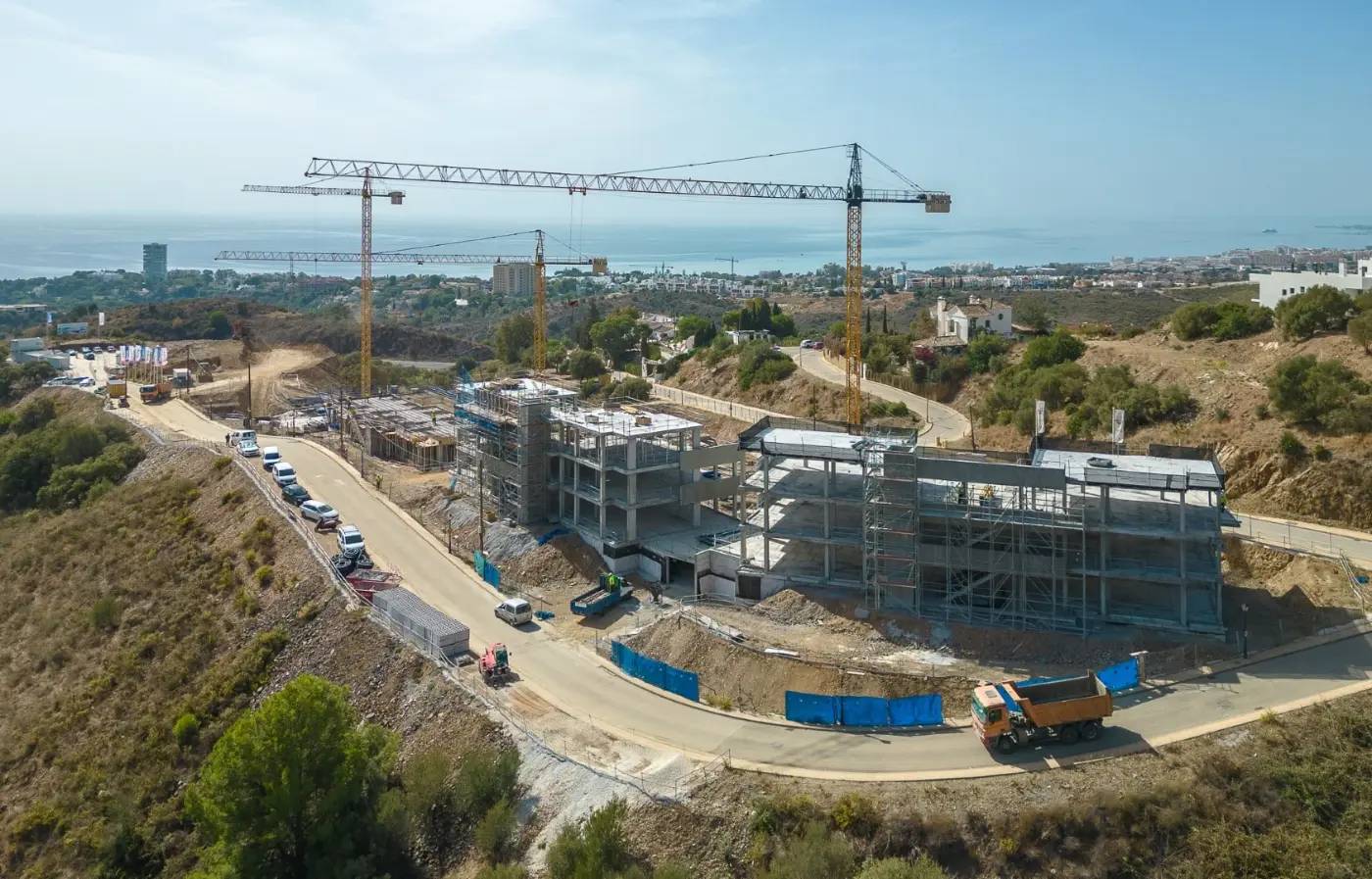 Ekskluzywne Apartamenty z Widokiem na Morze w Prestiżowej Urbanizacji Altos de los Monteros, Marbella — Marbella, Hiszpania (zdjęcie 5 z 10)