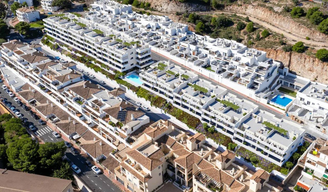 Apartamenty i Penthousy z Widokiem na Morze w Ogrodzonej Inwestycji w Benalmádenie — Benalmádena, Hiszpania (zdjęcie 4 z 5)