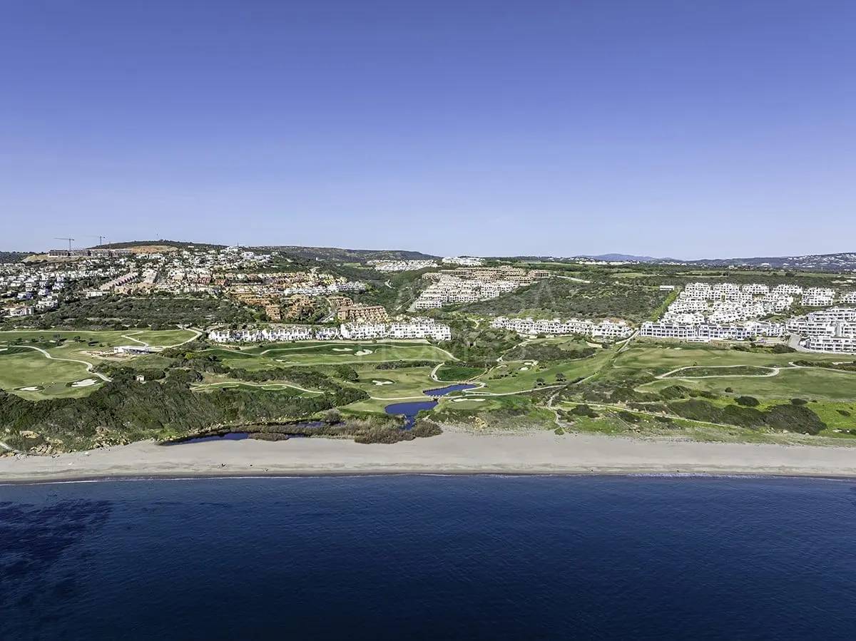 Apartamenty i penthousy z widokiem na morze i golf w Alcaidesa — San Roque, Hiszpania (zdjęcie 3 z 10)