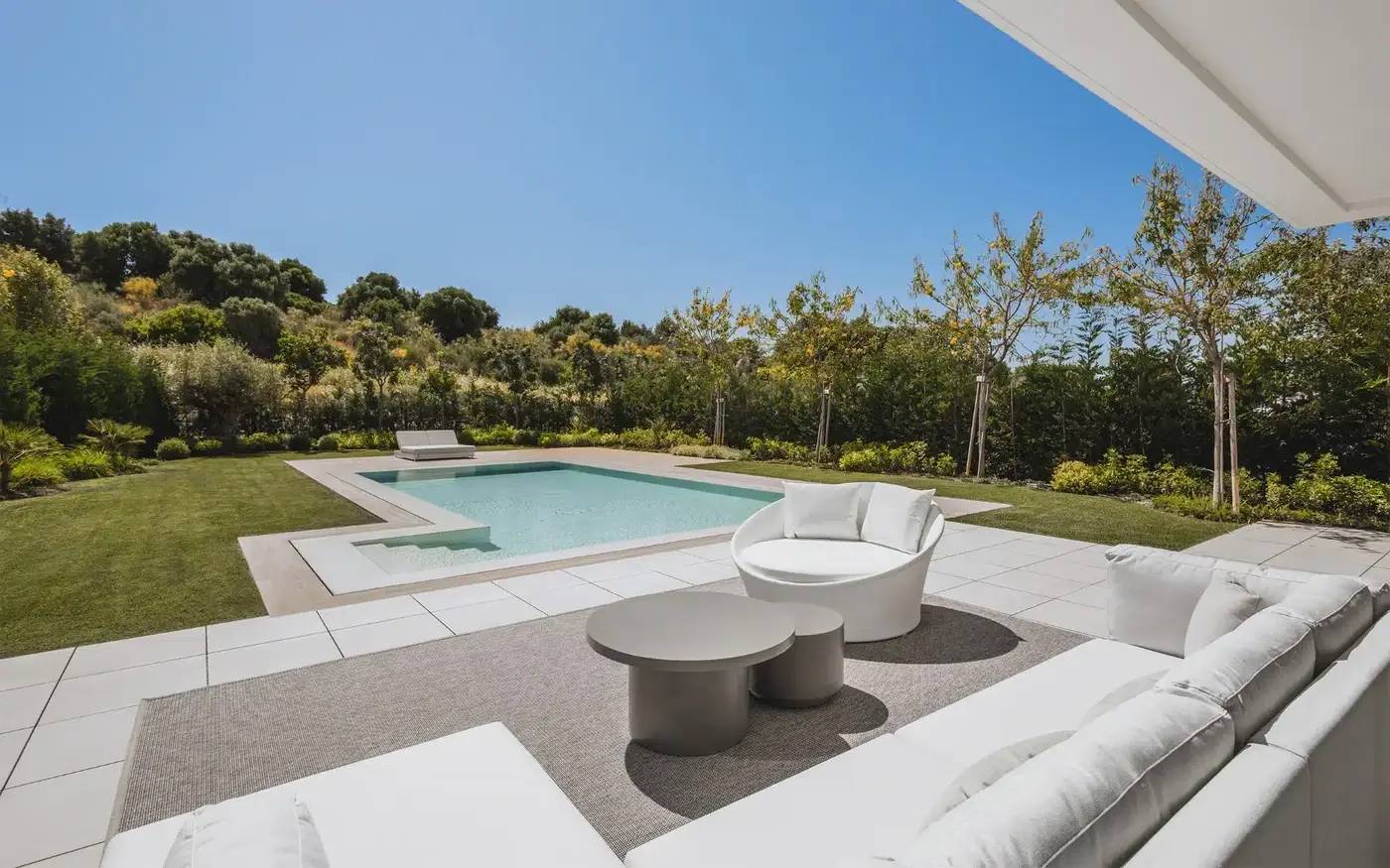 Luksusowe Wille w Prestiżowej Enklawie El Paraíso – King's Hills — Estepona, Hiszpania