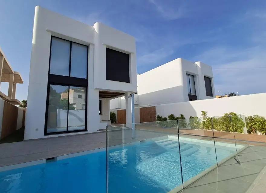 Ekskluzywne Wille z Basenem i Jacuzzi u Stóp Serra Gelada — Albir, Hiszpania (zdjęcie 4 z 15)
