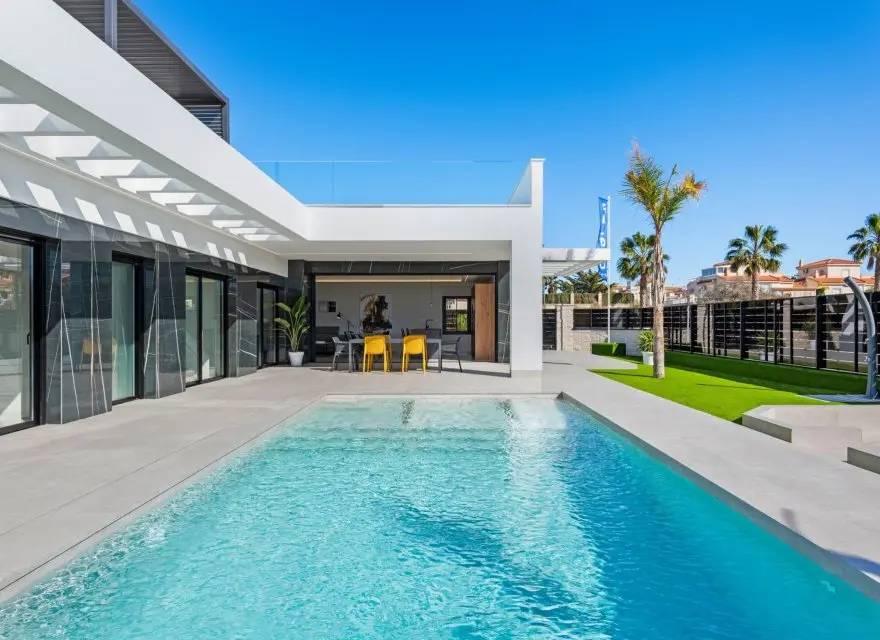 Parterowe Wille z Basenem i Solarium 150 m² w Resorcie La Finca Golf — Algorfa, Hiszpania (zdjęcie 1 z 15)