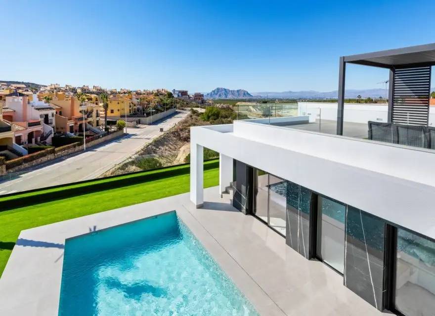 Parterowe Wille z Basenem i Solarium 150 m² w Resorcie La Finca Golf — Algorfa, Hiszpania (zdjęcie 3 z 15)