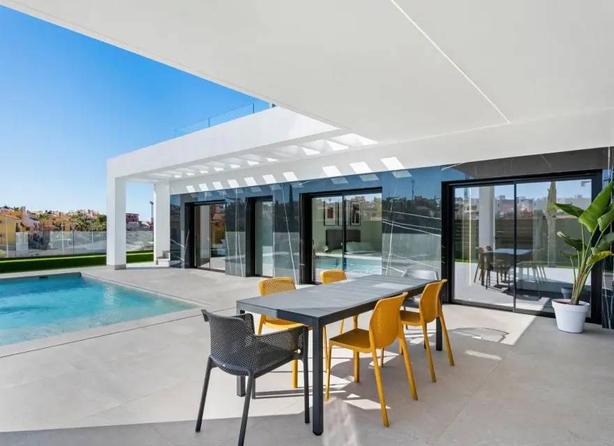 Parterowe Wille z Basenem i Solarium 150 m² w Resorcie La Finca Golf — Algorfa, Hiszpania (zdjęcie 5 z 15)