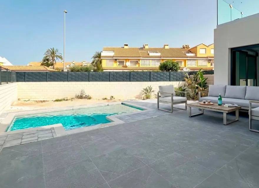Willa z 4 Sypialniami i Prywatnym Basenem 900 m od Plaży San Juan — San Juan de Alicante, Hiszpania (zdjęcie 1 z 15)