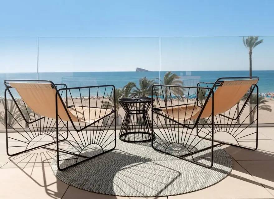 Apartamenty w Pierwszej Linii Plaży Poniente w Nowym Ikonicznym Wieżowcu — Benidorm, Hiszpania (zdjęcie 5 z 7)
