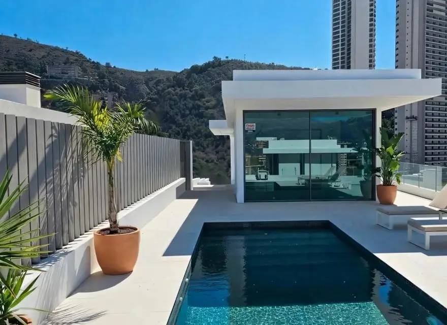 Luksusowe Wille z Prywatnym Basenem w Prestiżowej Dzielnicy Rincón de Loix — Benidorm, Hiszpania