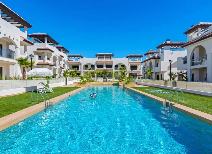 Bungalowy i Domy na Zamkniętym Osiedlu z Basenem w Rojales — Rojales, Hiszpania (zdjęcie 4 z 15)