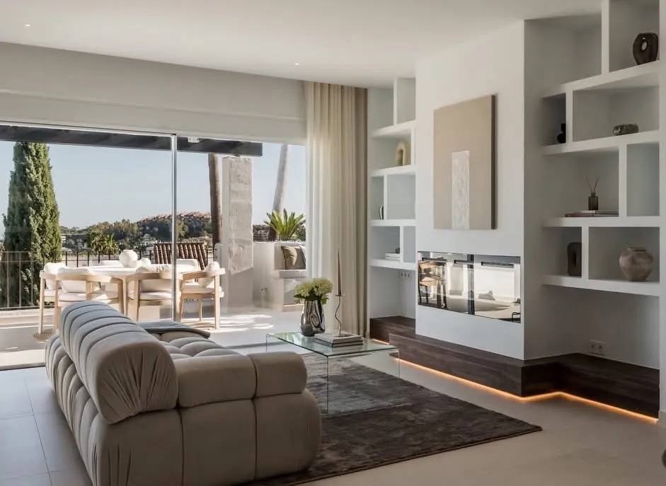 Dwupoziomowy penthouse  położony w prestiżowej dzielnicy Nueva Andalusia — Marbella, Hiszpania (zdjęcie 5 z 10)