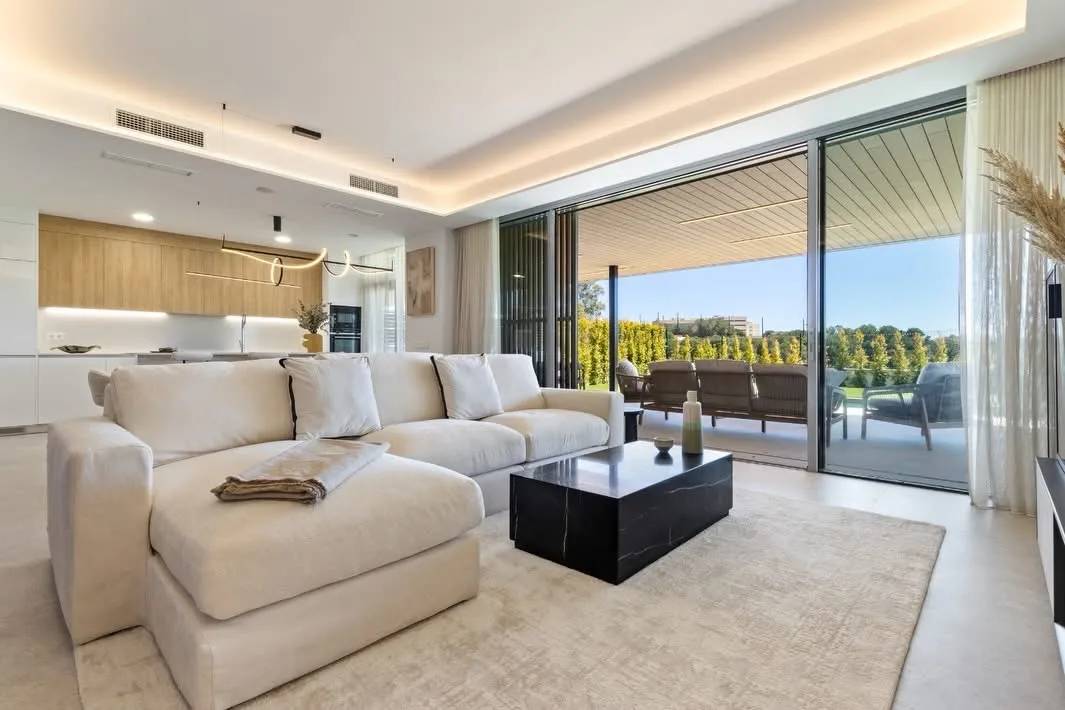 Penthouse dwupoziomowy (duplex) - ekskluzywna  dzielnica Los Monteros  — Marbella, Hiszpania (zdjęcie 6 z 20)