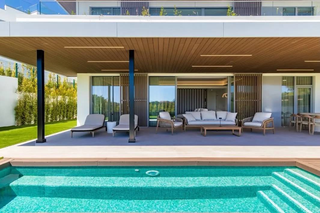 Penthouse dwupoziomowy (duplex) - ekskluzywna  dzielnica Los Monteros  — Marbella, Hiszpania