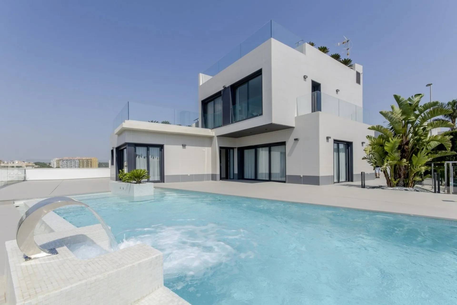 Nowoczesna willa 250 metrów od plaży  — Orihuela Costa ,  Alicante, Hiszpania
