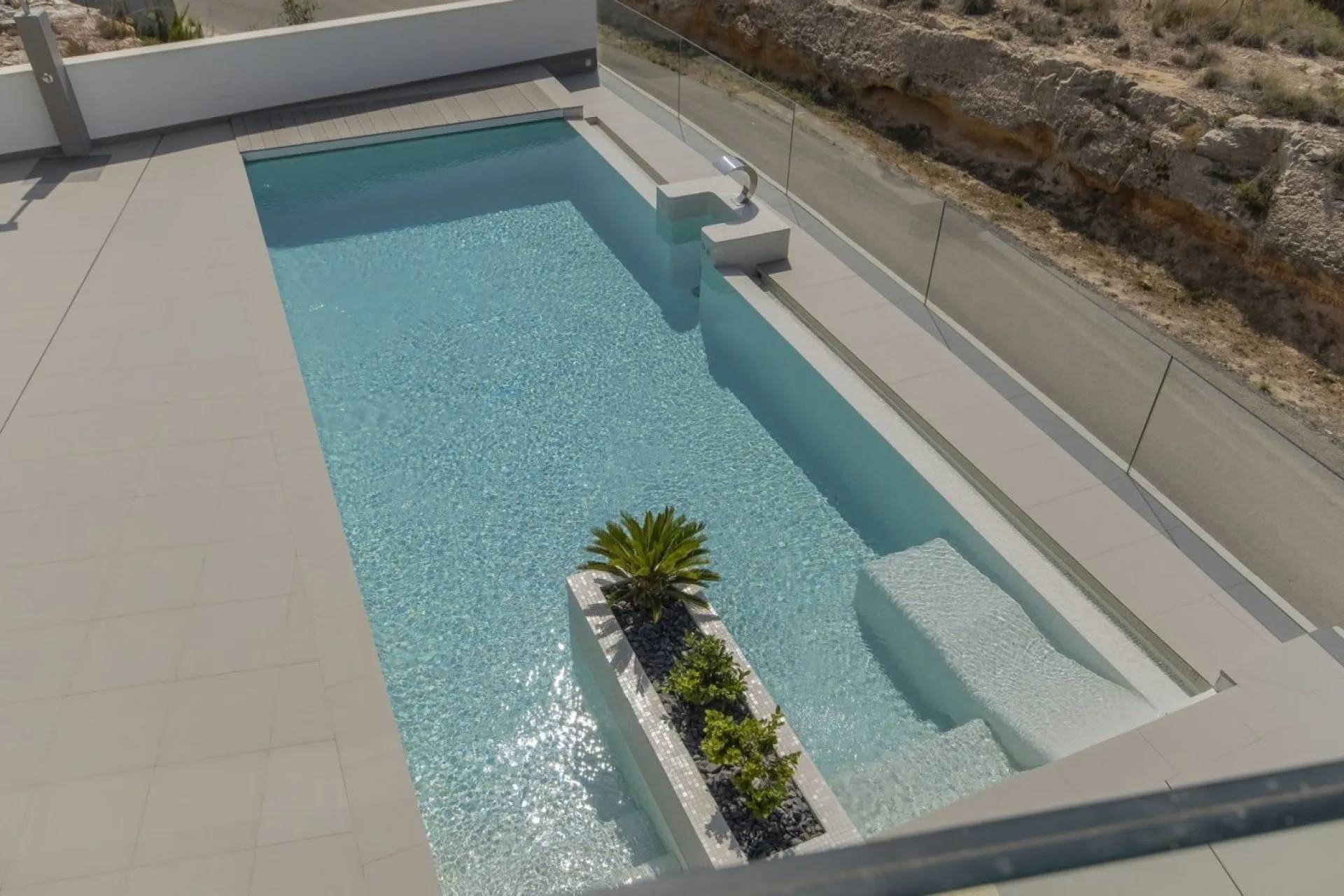 Nowoczesna willa 250 metrów od plaży  — Orihuela Costa ,  Alicante, Hiszpania (zdjęcie 3 z 49)